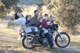 fotografias familia en moto